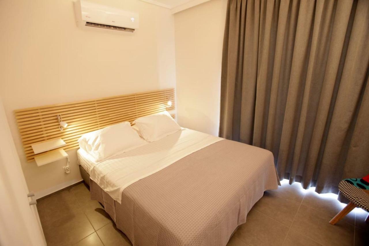 Seaside Renovated Top Floor Apartment Saronida Buitenkant foto